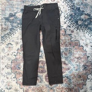 Vuori Women's Black Straight Leg Pants